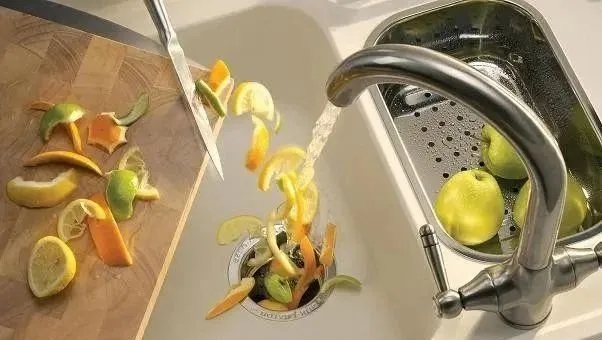 1644978422139044.jpg 640.webp (4).jpg